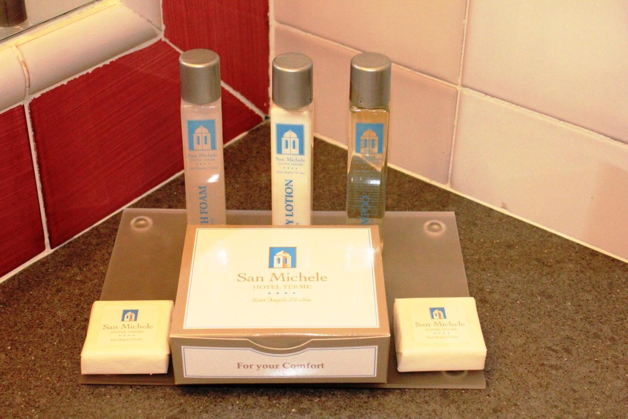 San Michele Hotel & Spa Sant'Angelo  Δωμάτιο φωτογραφία